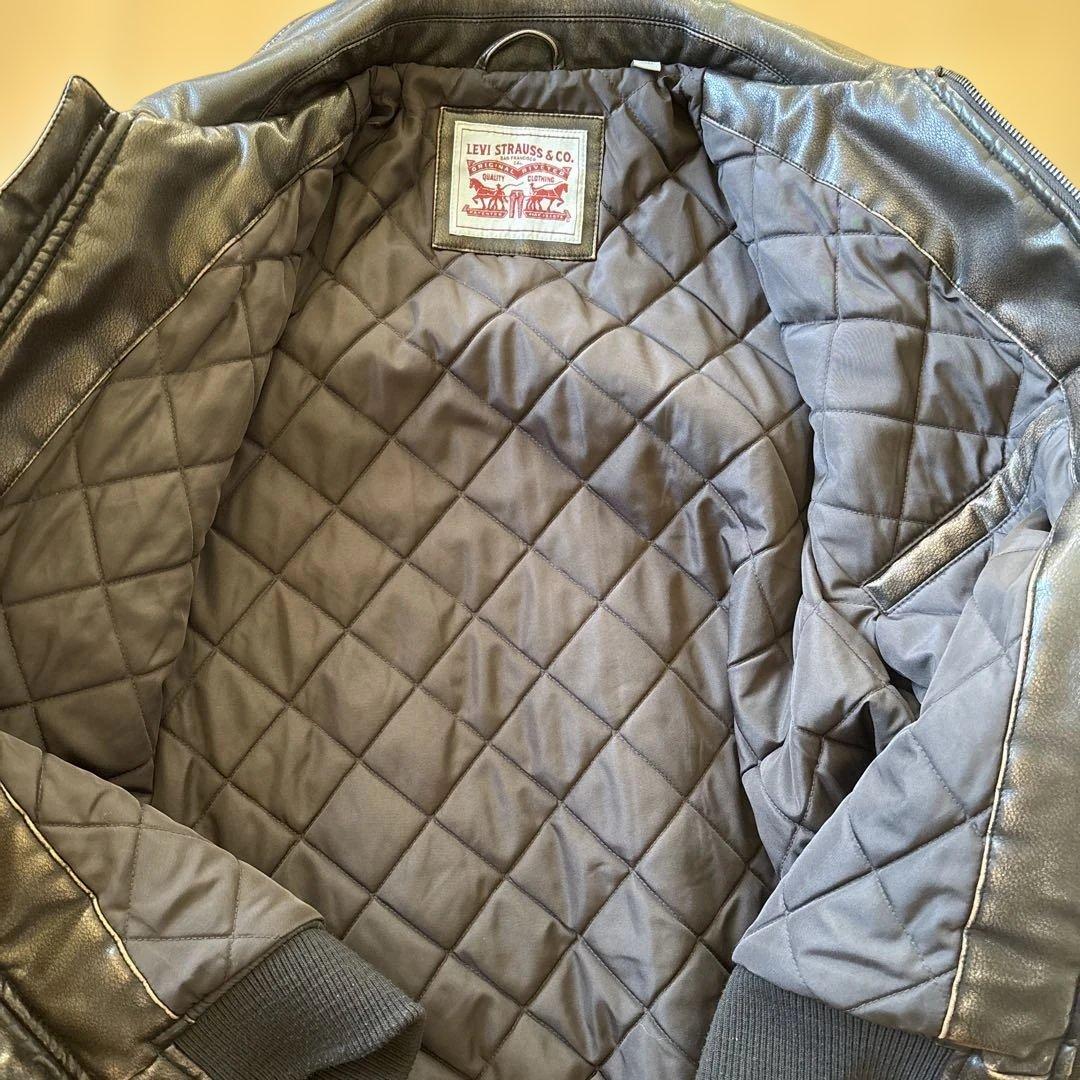 リーバイス　ブルゾン