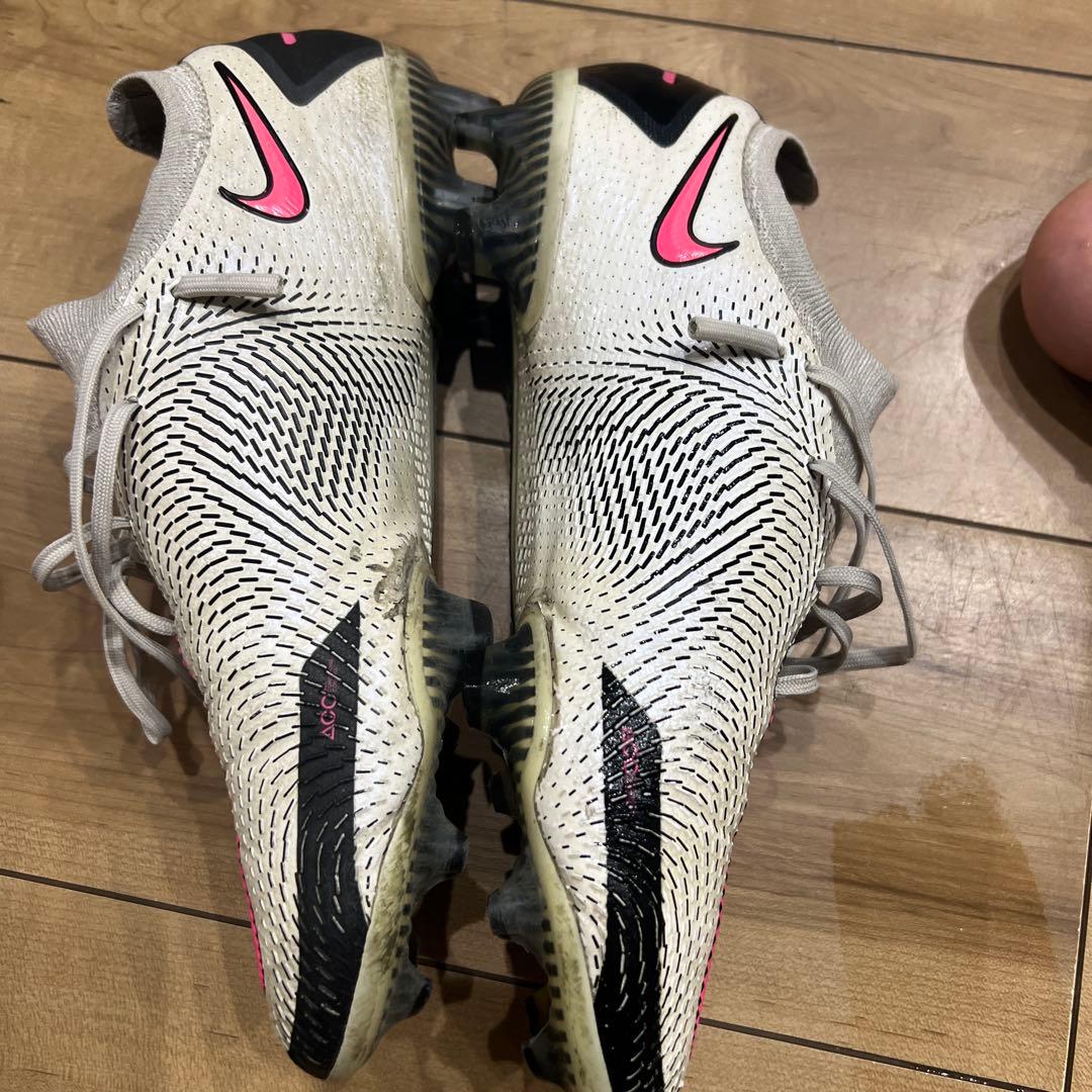 Nike サッカーシューズ ファントムGT