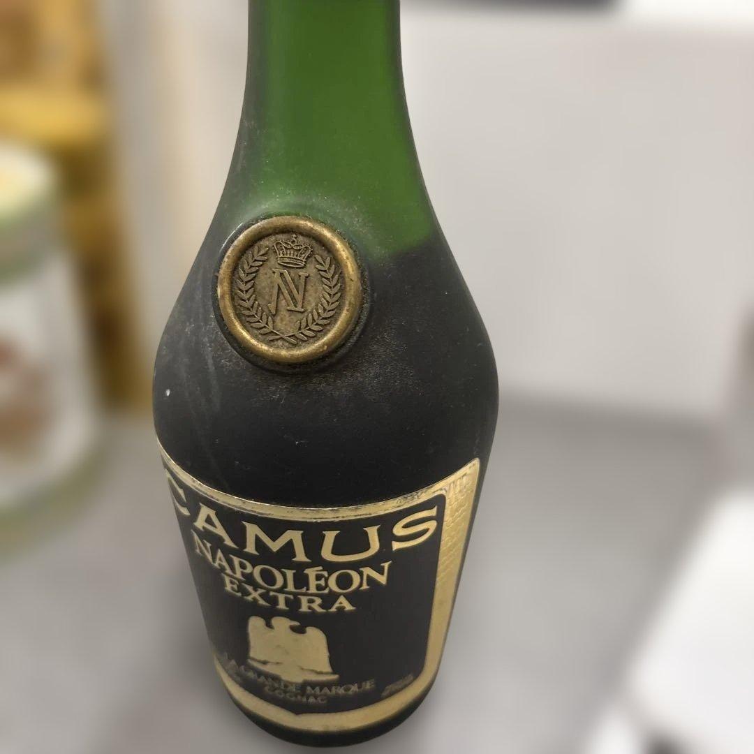 G*a様 574 古酒未開封CAMUS NAPOLEON コニャック　ブランデー