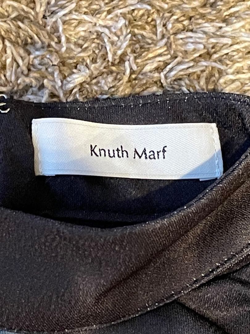 《まなみ様》KnuthMarf blurryfloweronepiece