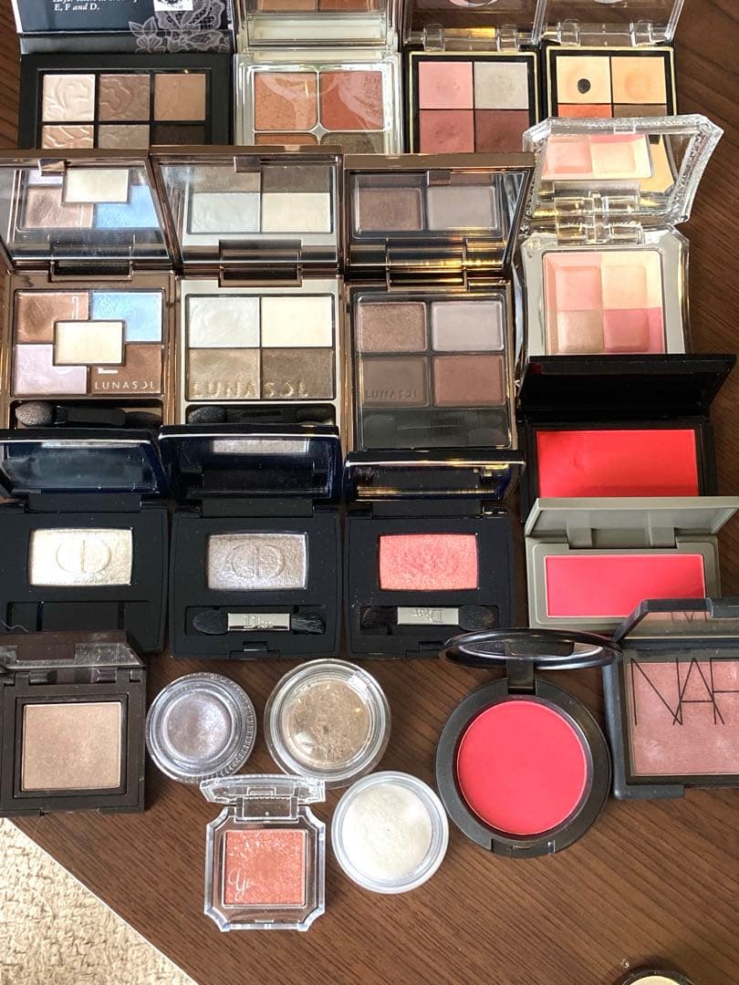 ぽ*こ様 コスメまとめ売り　ディオール　ルナソル　コスメデコルテ　MAC NAR
