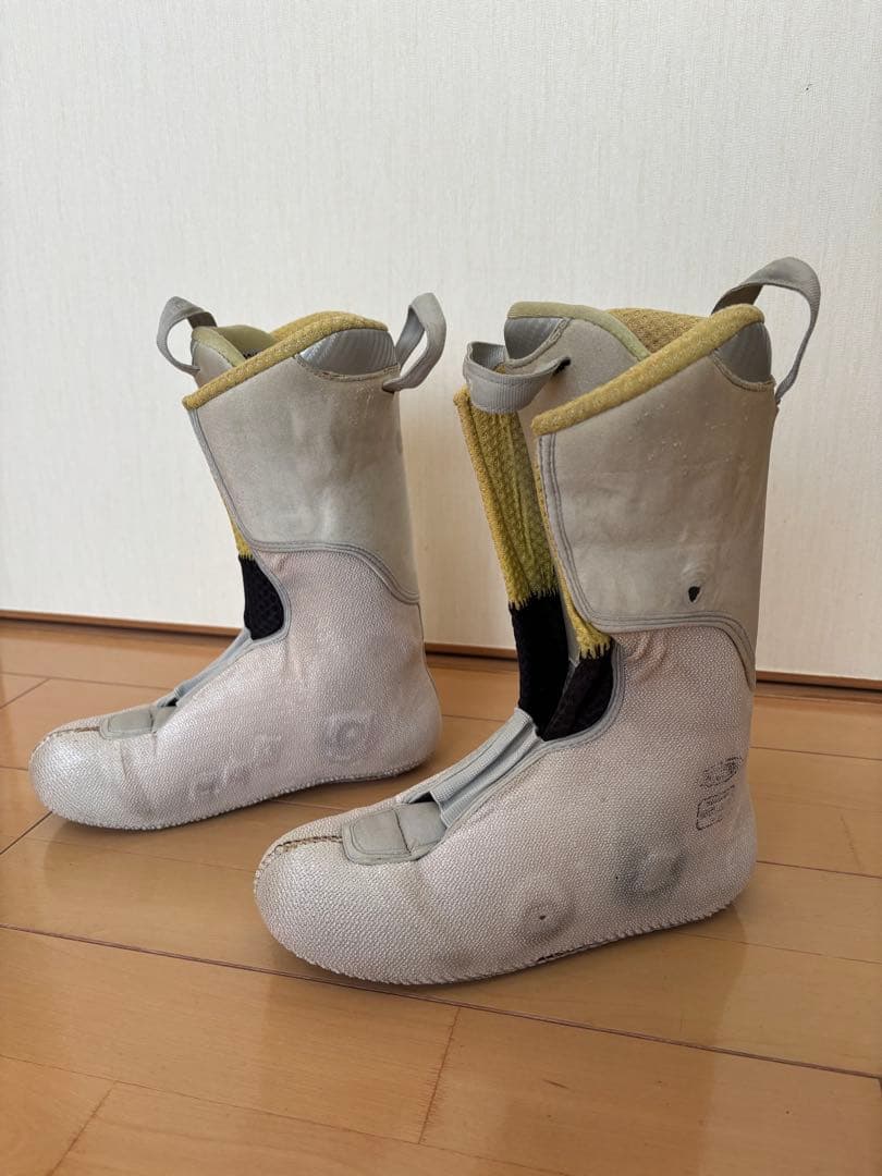 スカルパT1レディース　24センチ