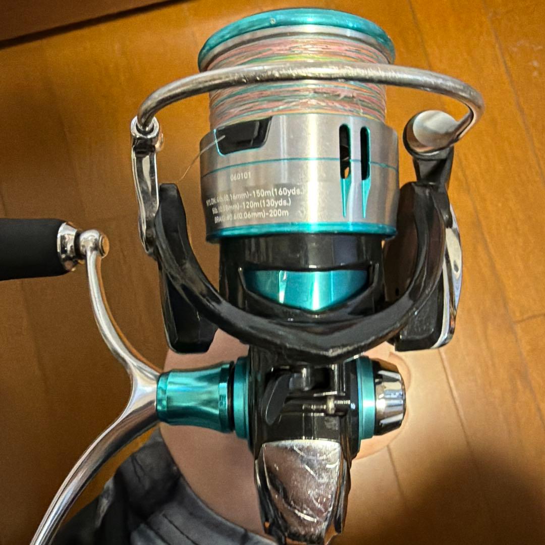 米*軍様 エメラルダス 2500S-H-DH スピニングリール　訳あり