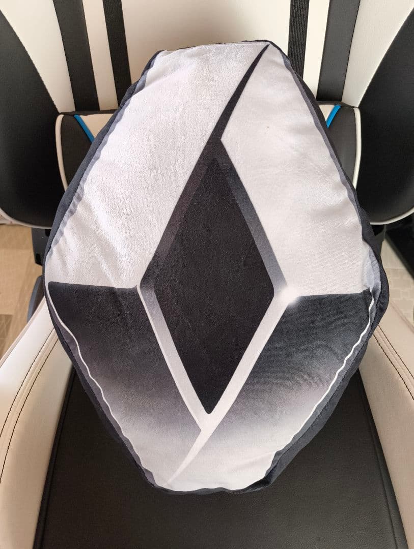 【激レア】ルノー　ロサンジュ　ぬいぐるみ