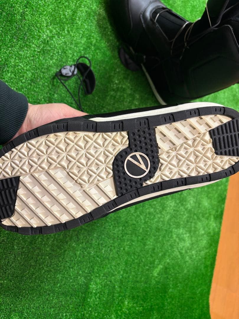 【LASTARTS】ラスターツのスノーボードブーツ