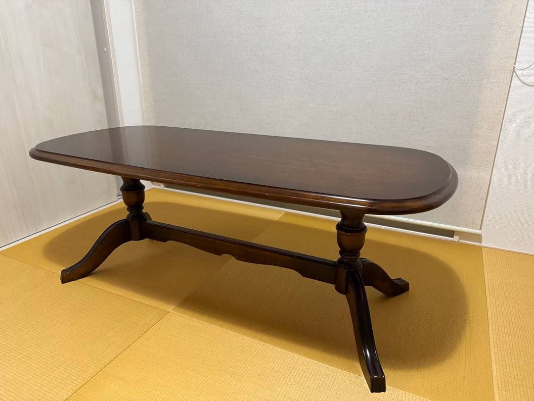 希少　美品【カリモク】コロニアル テーブル　リビングテーブル　天板ガラス付き