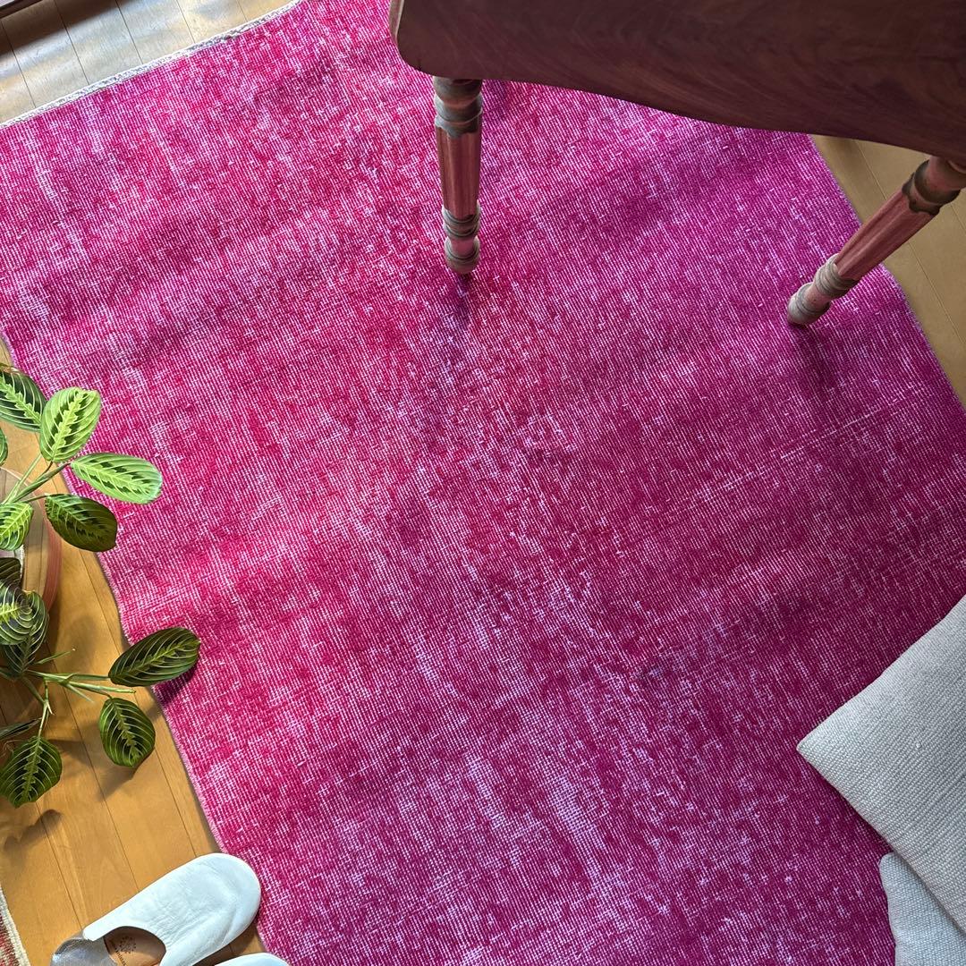 貴重106×205ビビッドピンクオーバーダイ　ワンカラー　トルコヴィンテージラグ