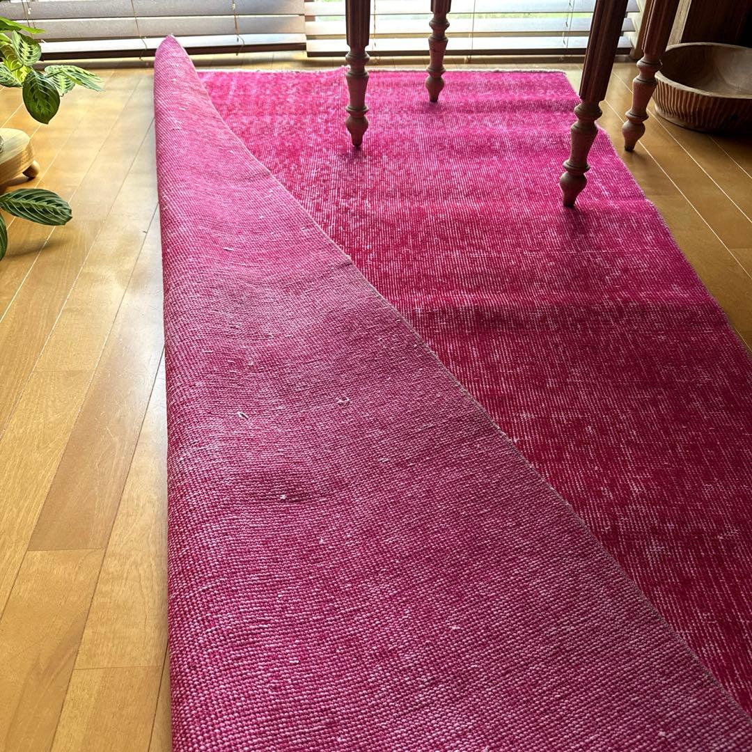 貴重106×205ビビッドピンクオーバーダイ　ワンカラー　トルコヴィンテージラグ