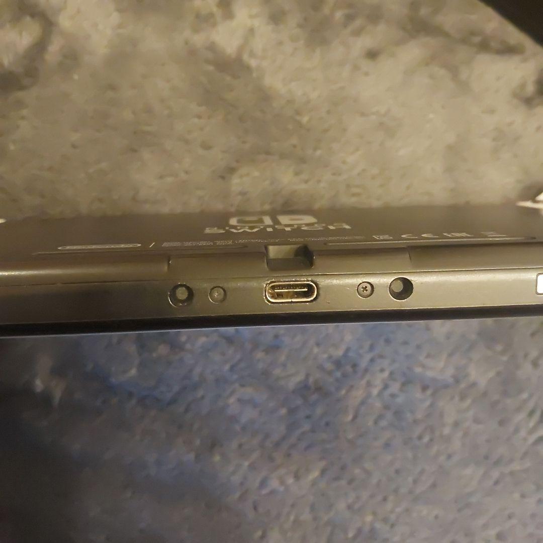 Nintendo Switch ホワイト/ブラック 本体テレビ出力ドック付き