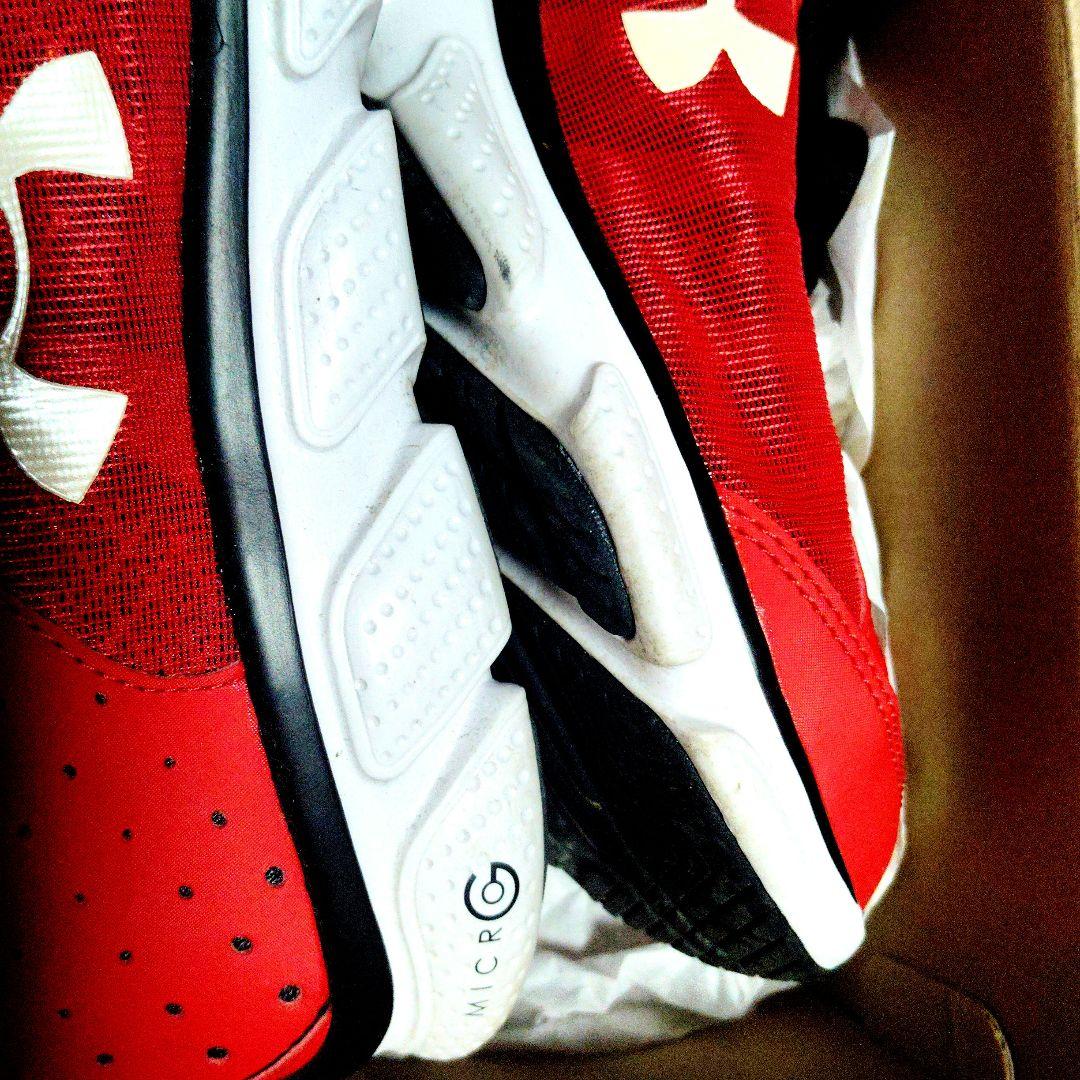 新品近い　アンダーアーマートレーニングシューズ 27.5cm