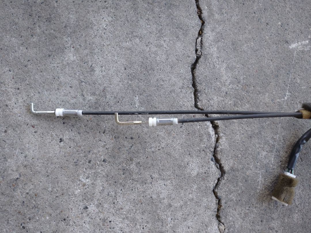 マツダRX-7 FD3S 6型 ドアロックアクチュエーター運転席側(右) 中古