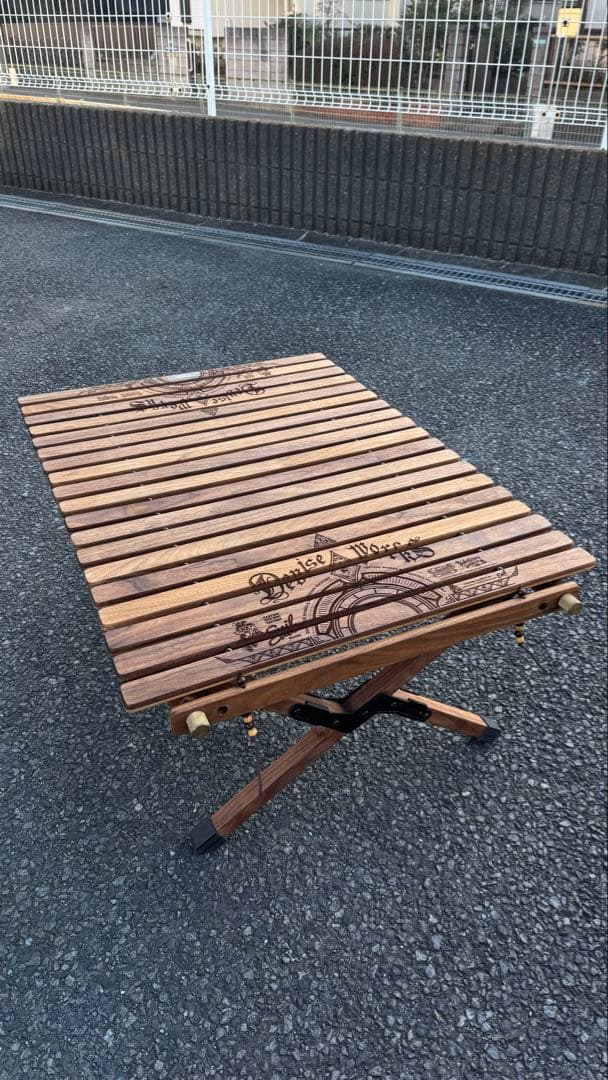 devise works×pastime factory HIKIMA テーブル