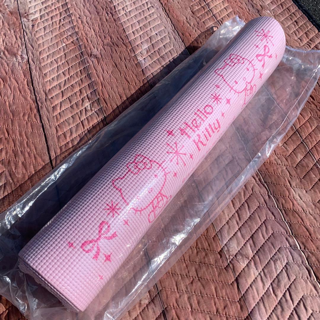 ハロー　キティ　ヨガマット　バランスボール　空気入れ