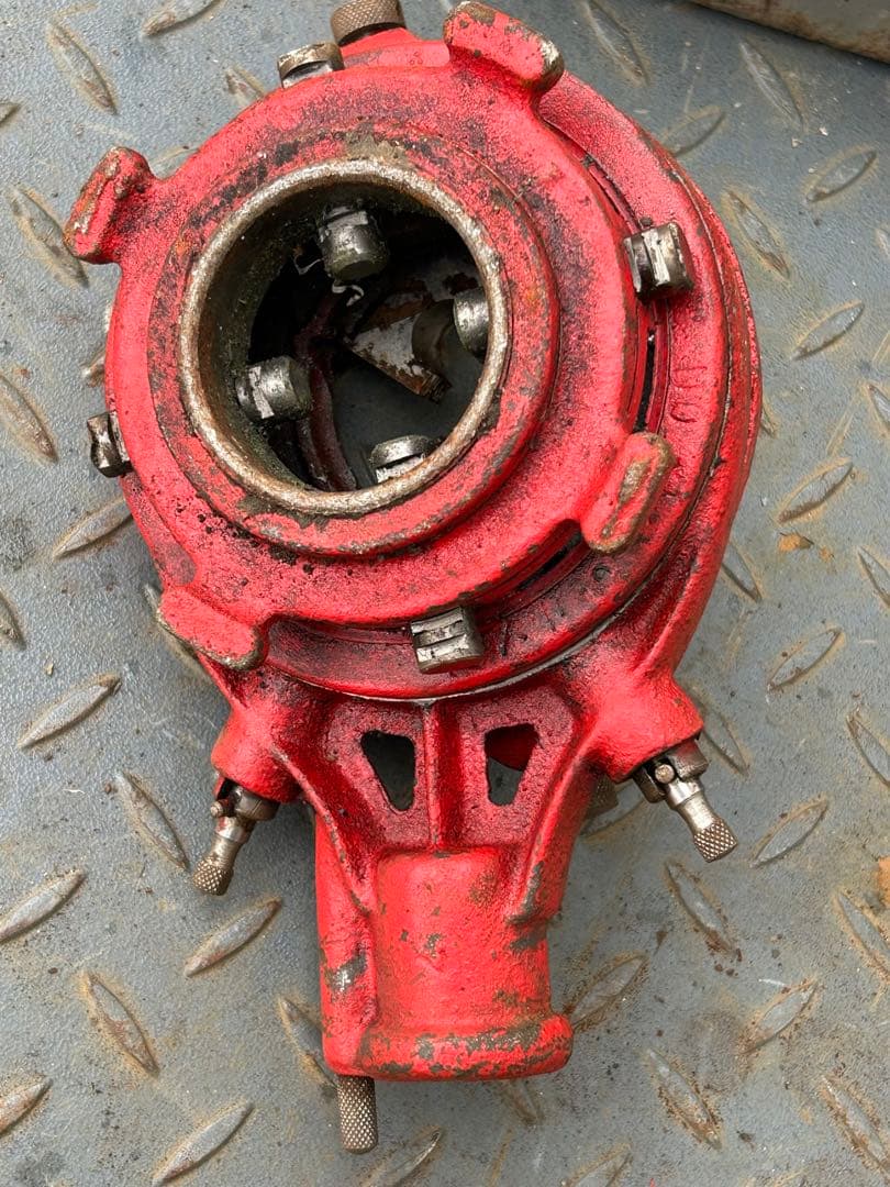 曽根工業 手動パイプねじ切り機 ケース付 SMS SRB NO.1 .1/2