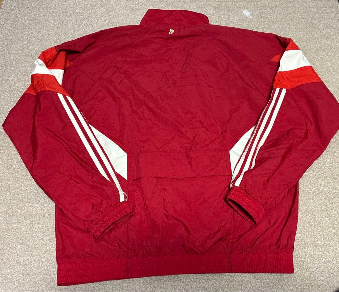 アディダス　バイエルンミュンヘン　アウター ナイロンジャケットウインドブレーカー