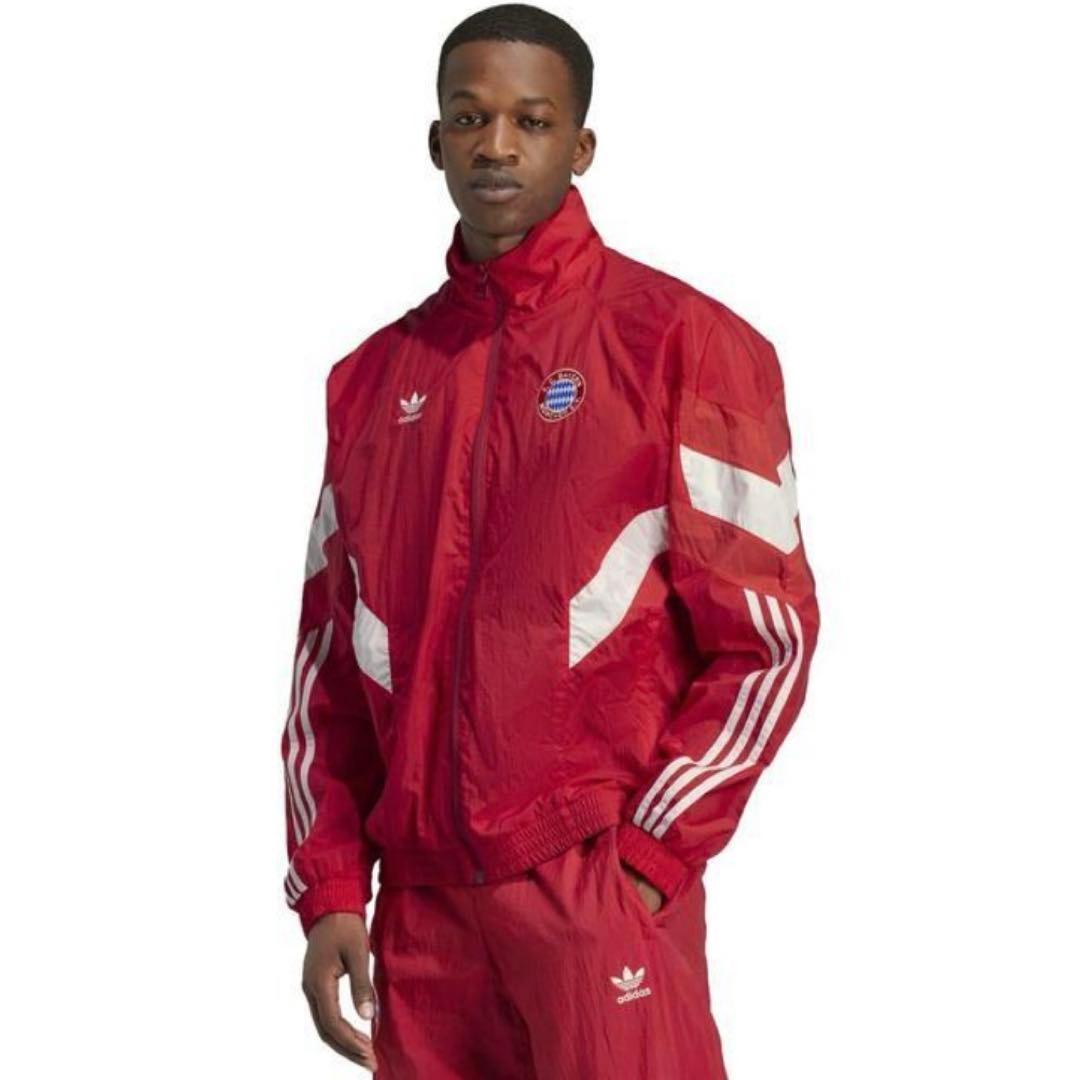 アディダス　バイエルンミュンヘン　アウター ナイロンジャケットウインドブレーカー