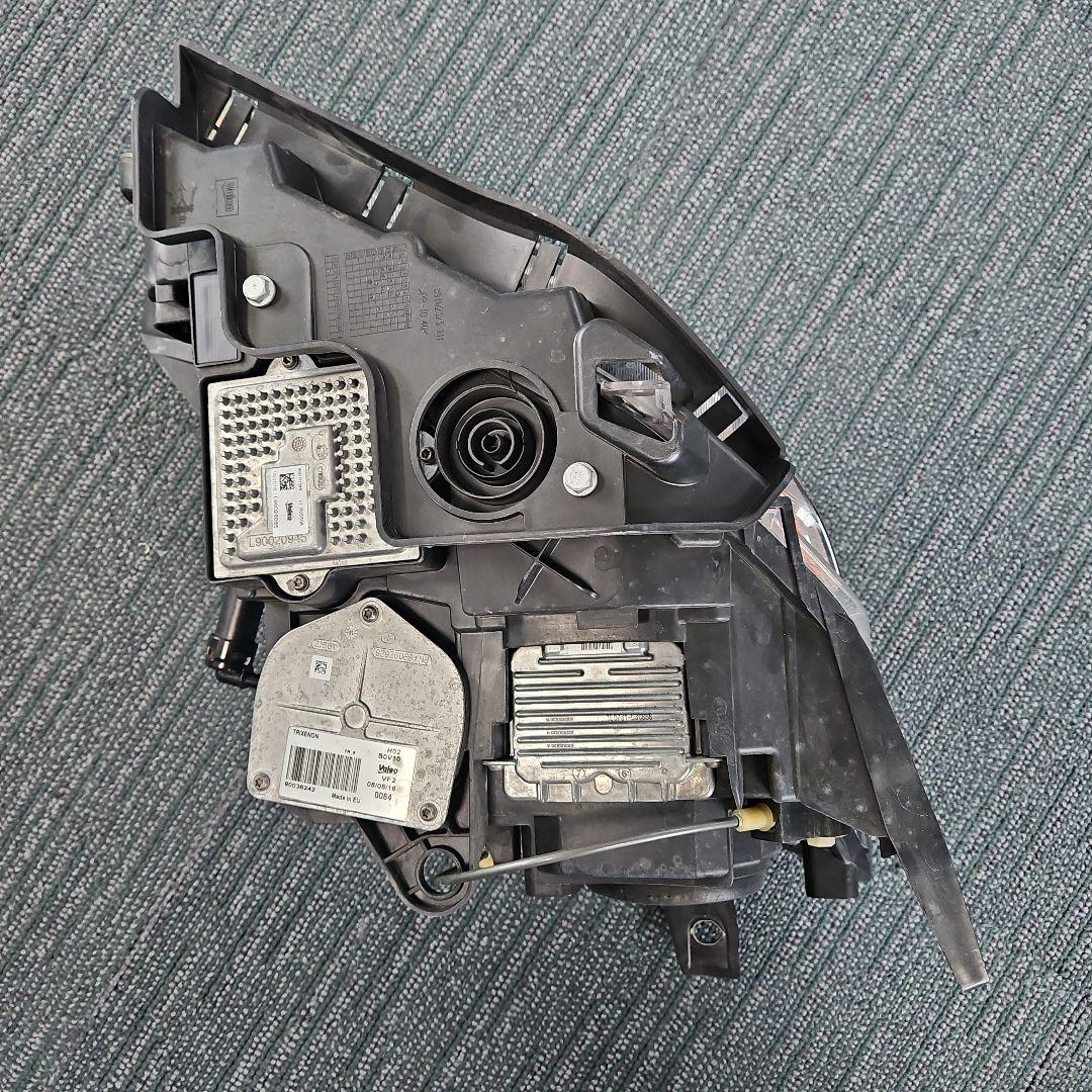 マセラティ　クワトロポルテ　ヘッドライト　純正