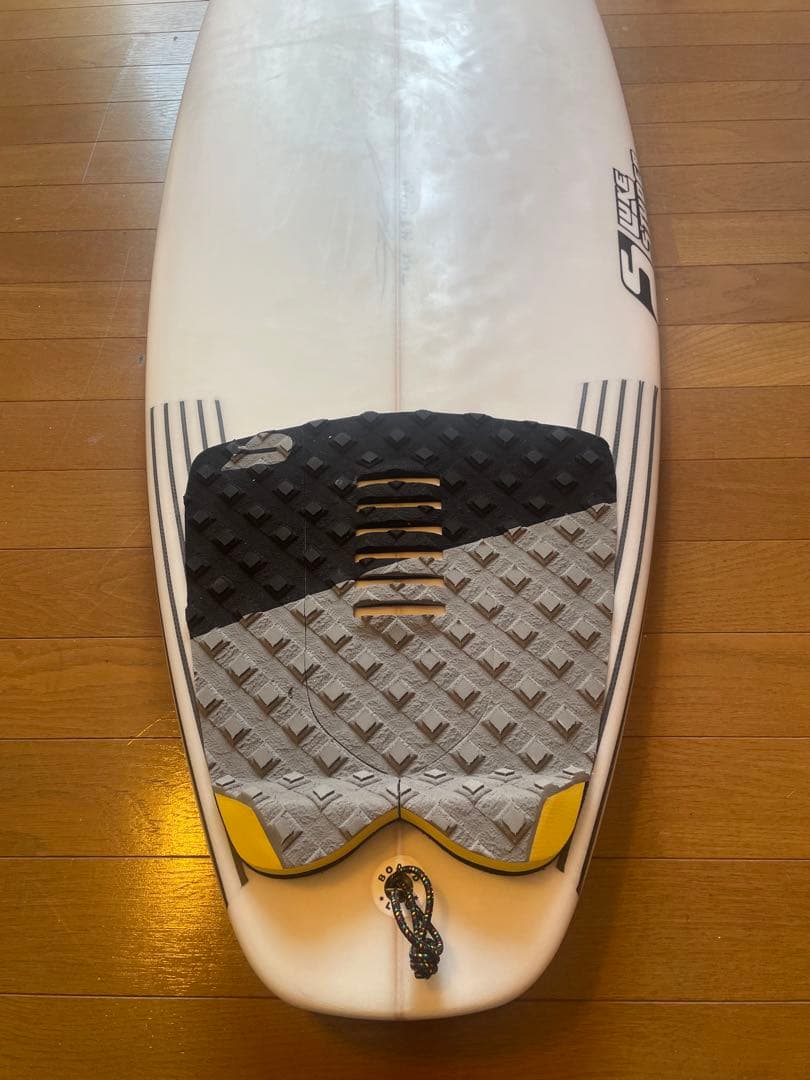 ルークスチューダーサーフボード