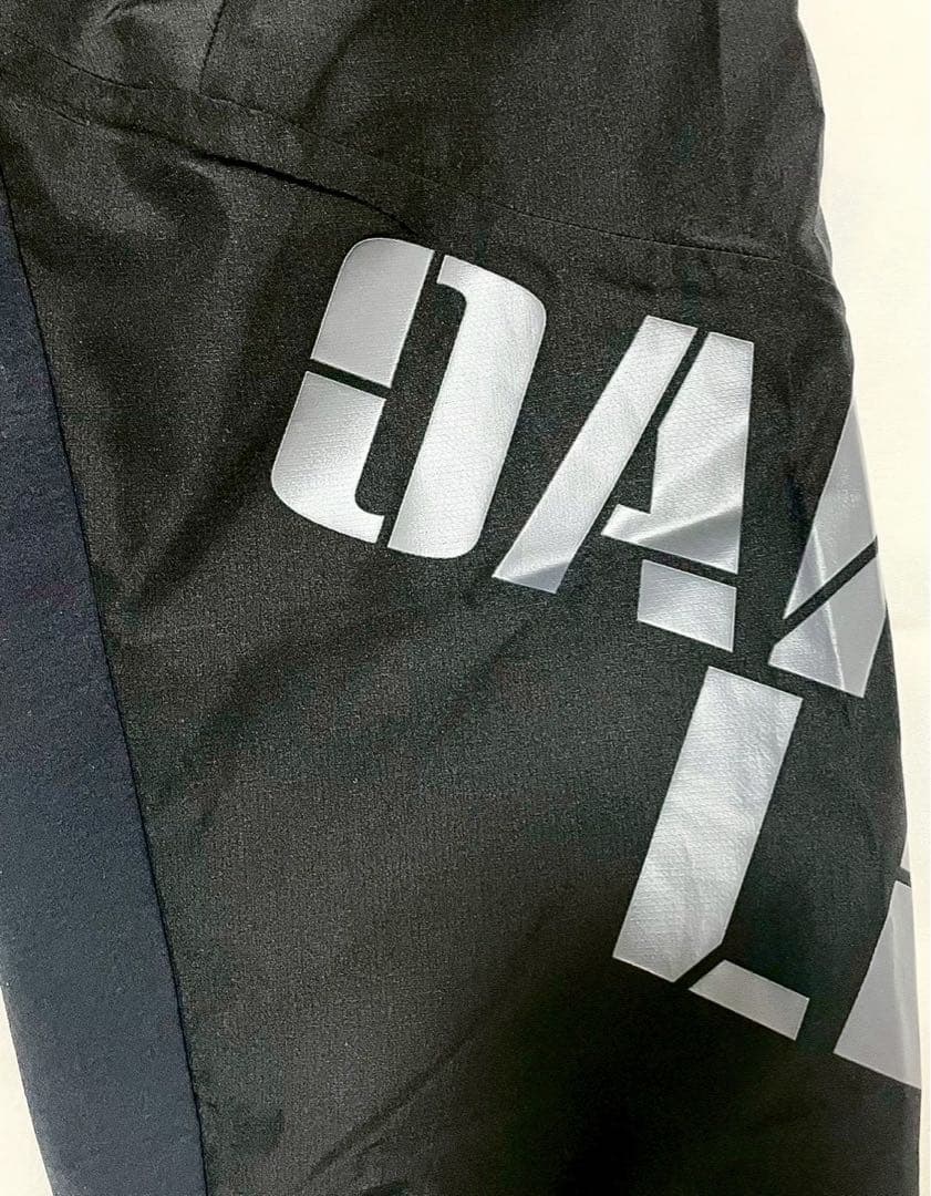 【新品タグ付】OAKLEY ウィンドメッシュパンツ 黒 M 定価8690円