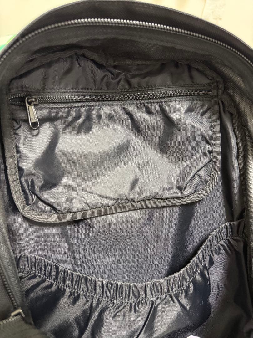 ニューエラ　リュック　ブラック