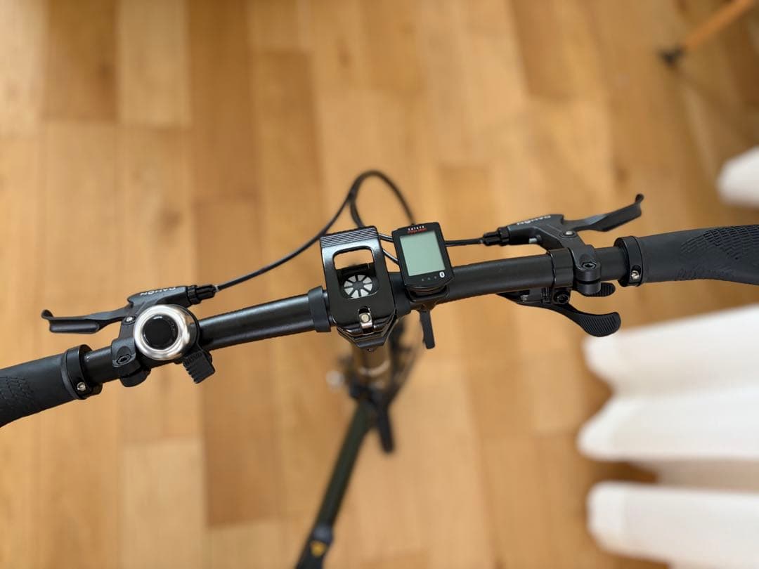 未使用品！付属品多数！　DAHON k9X 送料込み　オリーブブラック