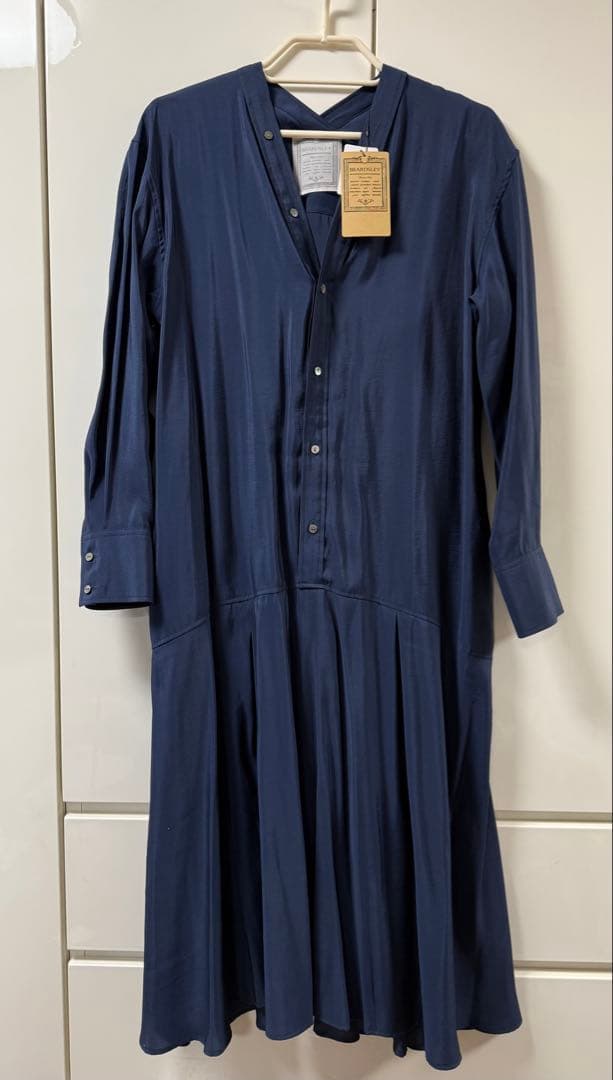 新品★ビアズリー カラーレスシャツワンピース ネイビー