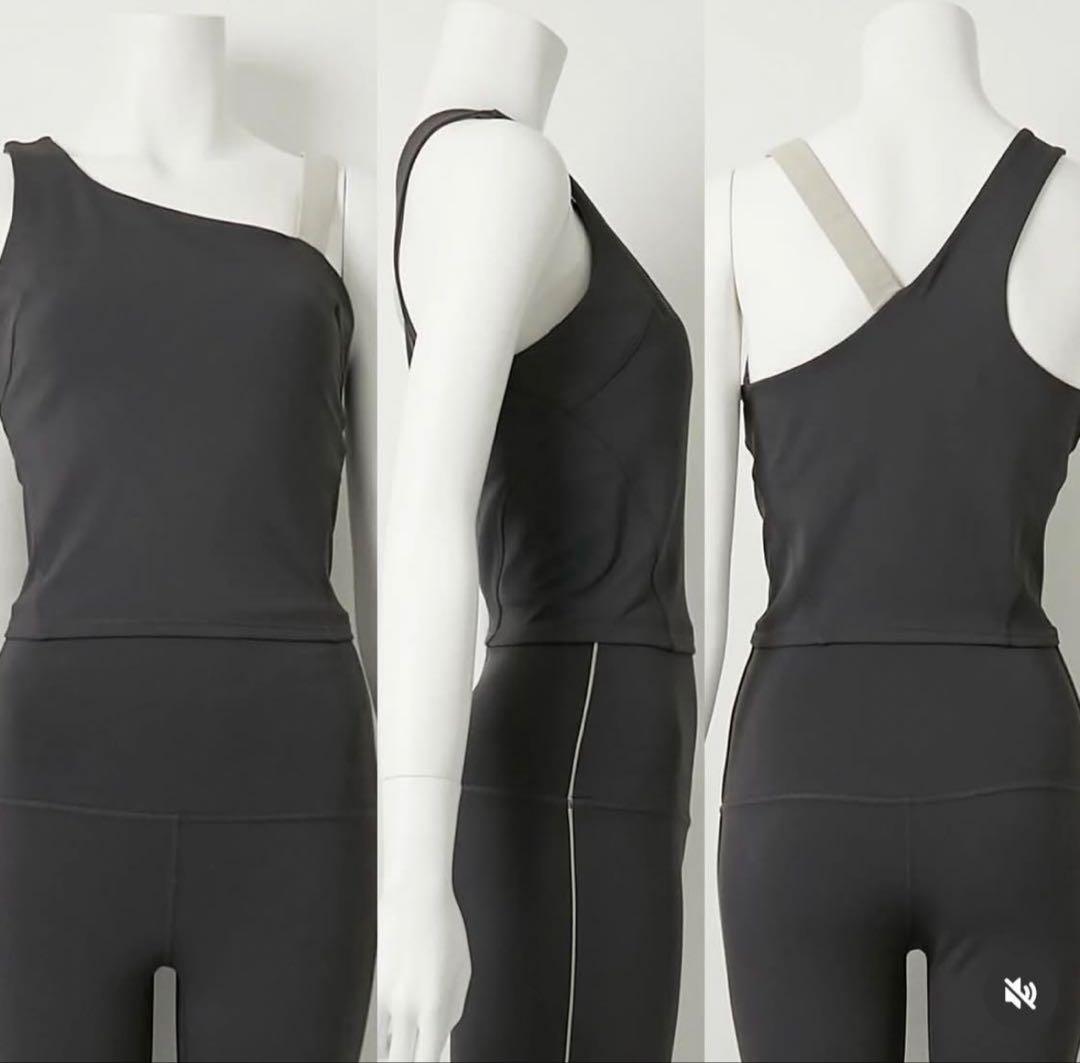 滝沢真紀子さんプロデュース　トレーニングウェア　上下セット