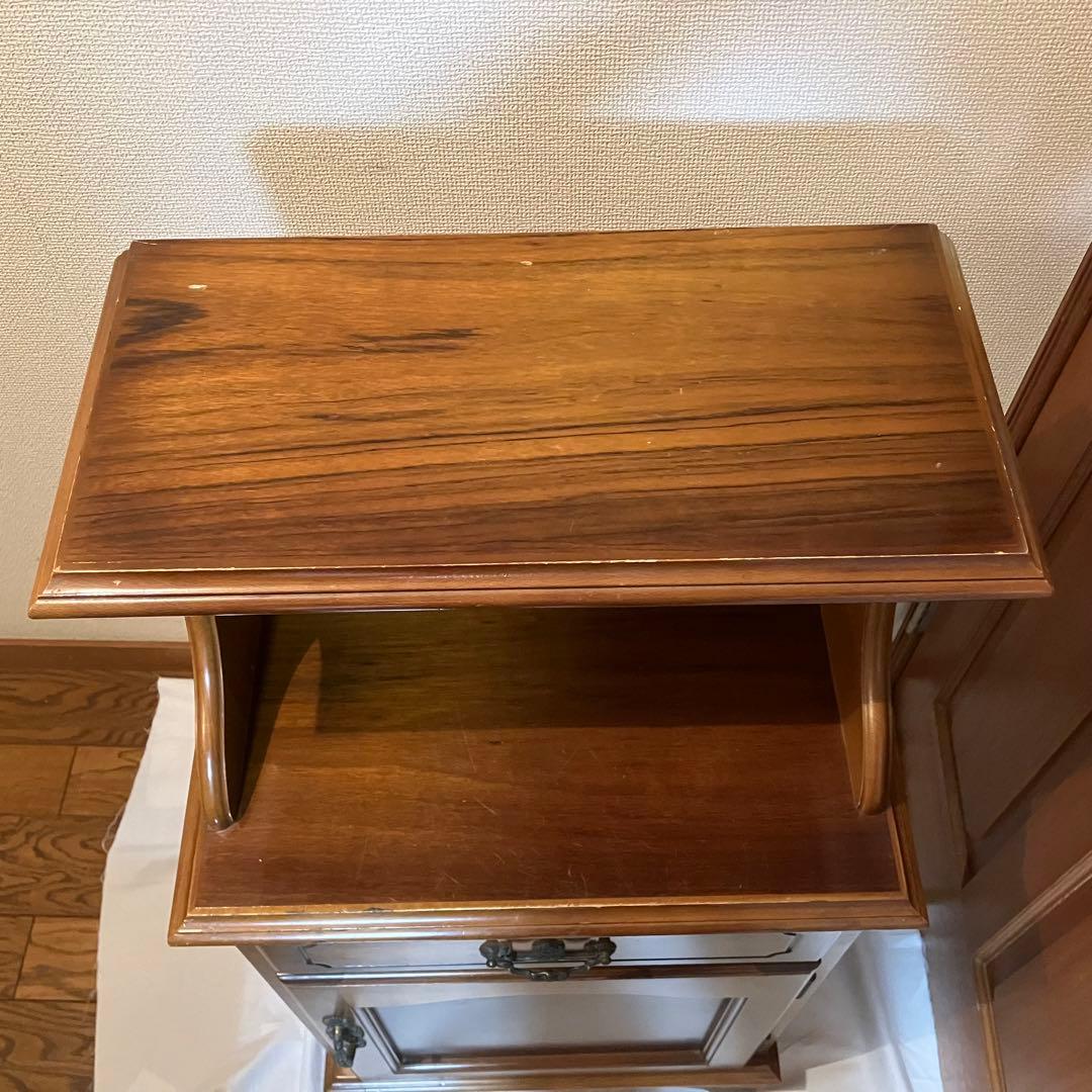 ☆値下げ☆【希少】karimoku（カリモク）コロニアル　電話台　高さ105cm