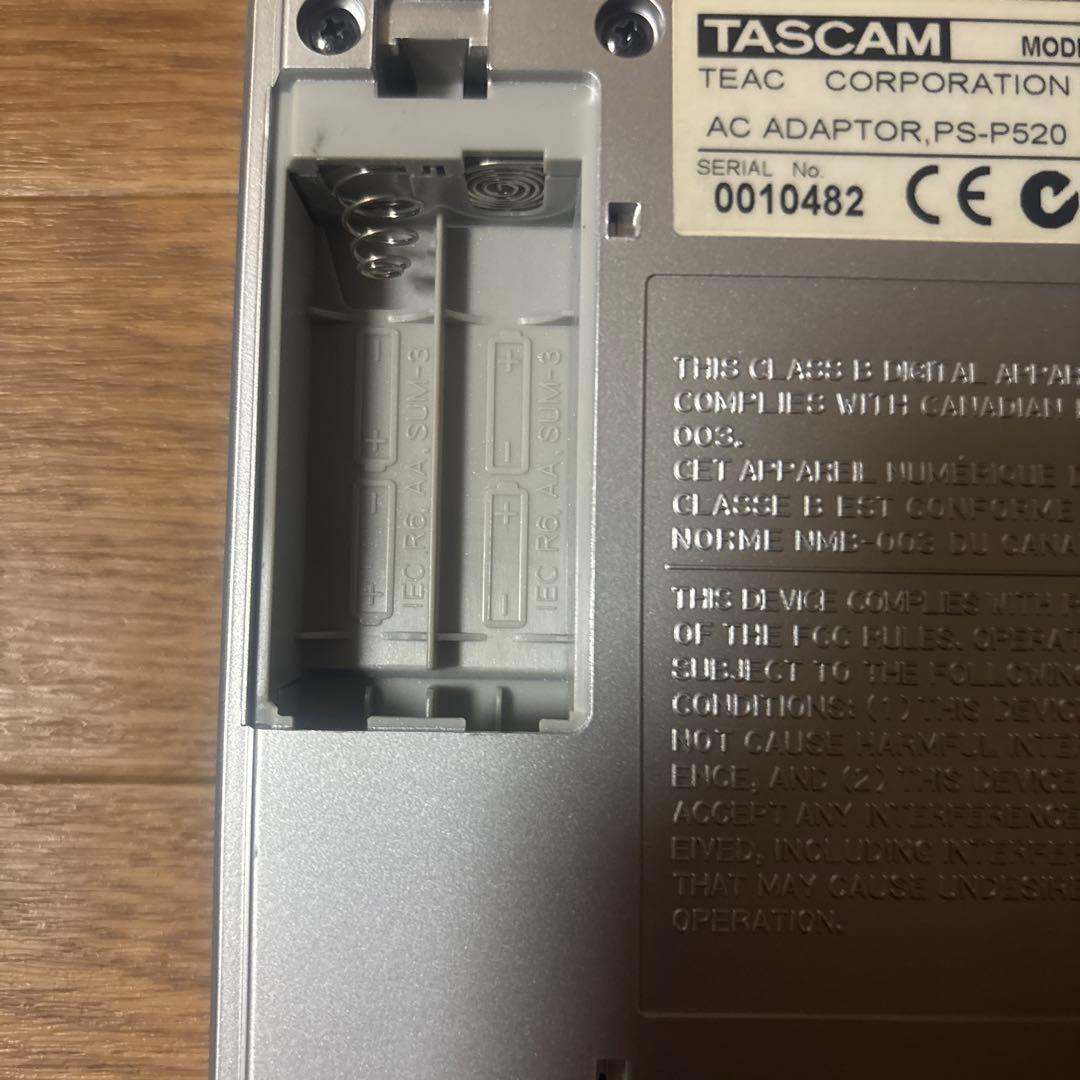 TASCAM ポータブルベーストレーナー CD-BT2