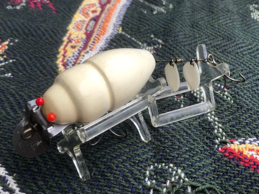 Creek Chub 3852 Beetle ホワイト c 1940