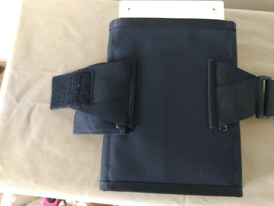 パイロット ニーボード　二ーボード ３ツ折（黒）　KB3BK