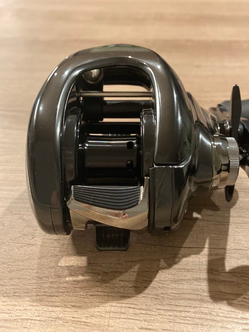最終値下げです。SHIMANO２３アンタレスＤＣＭＤ　ＨＧ　右になります。