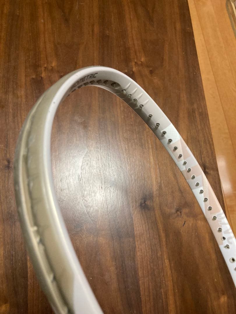 ヨネックスVコア100サンドベージュ　Ｇ２❣️SALE❣️