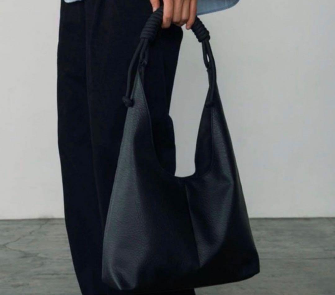 【新品未使用】LURAKU シンセティックレザーロープハンドルバッグ