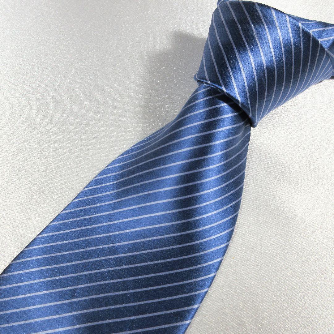 エルメネジルドゼニア　ストライプ　ブルー　ネクタイ