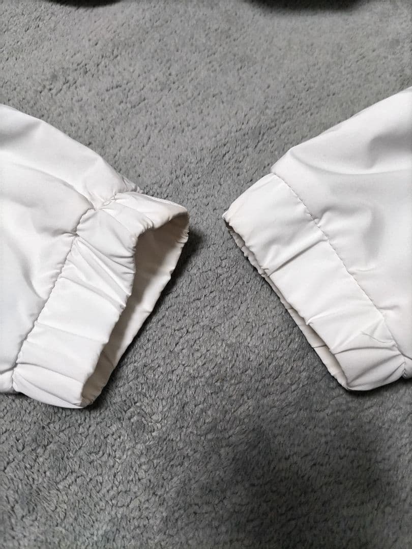 トミーヒルフィガーゴルフ　ナイロン　パーカー　白