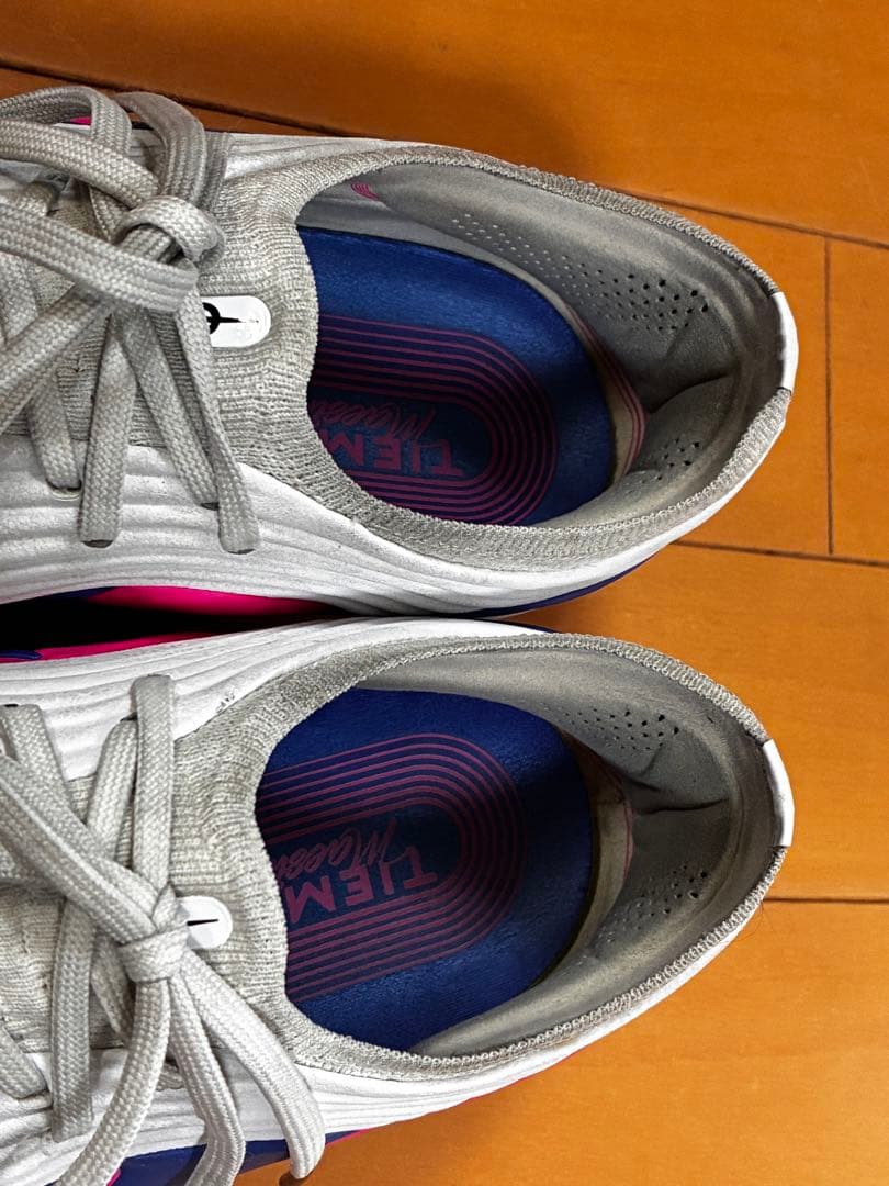 Nike サッカーシューズ ホワイト/ブルー/ピンク/ティエンポマエストロ