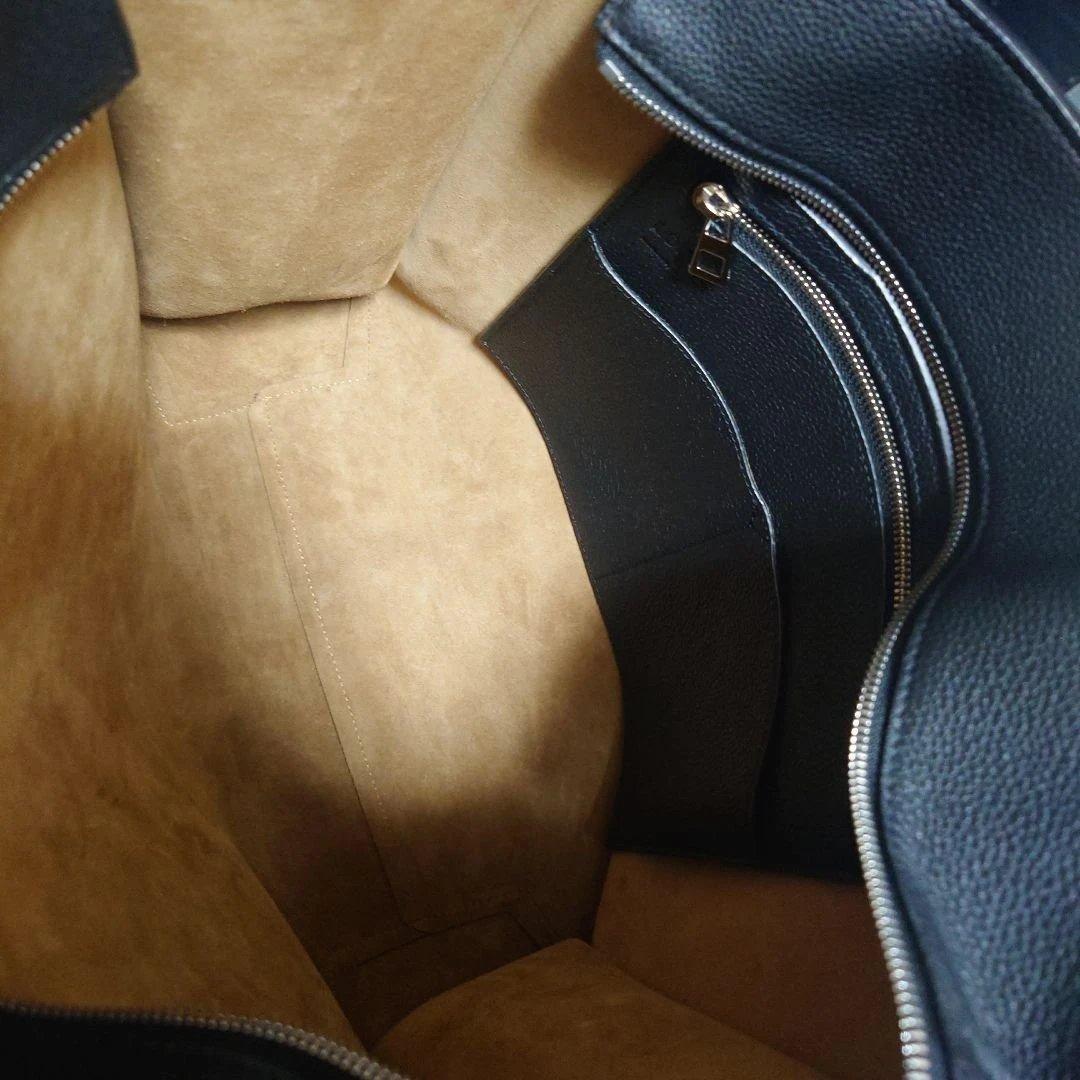 LOEWE バックルトート