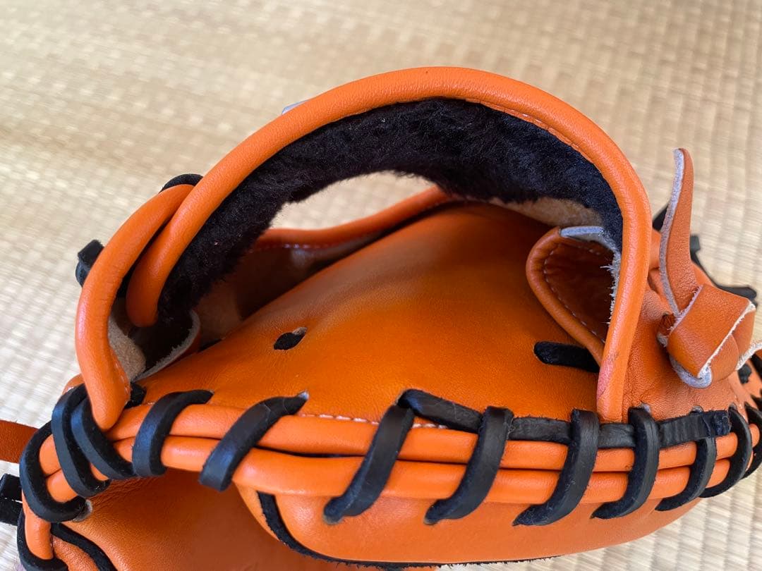 ハタケヤマ 軟式ミット 40周年限定品