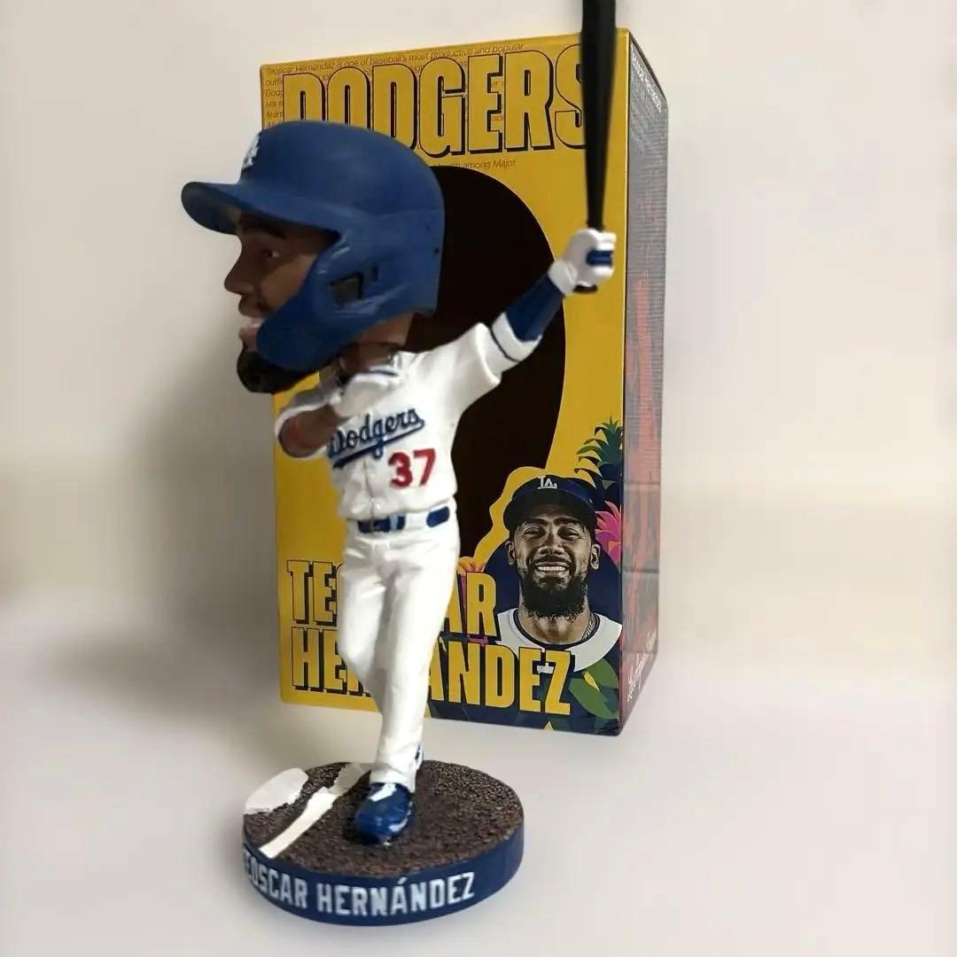 【米限定・激レア】ドジャース テオスカー・ヘルナンデス ボブルヘッド人形