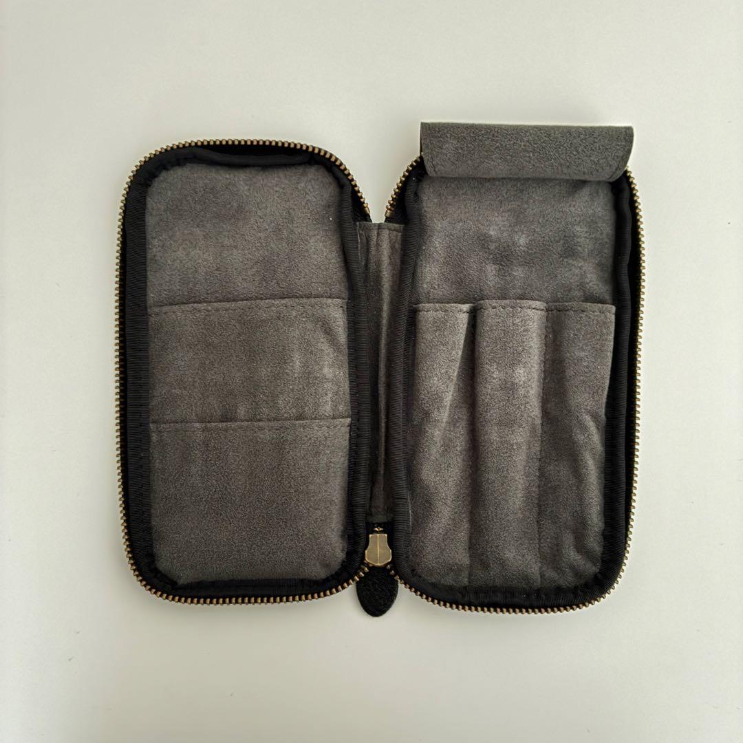 kao　&Liebe アンドリーベ ジップペンケース ペブルヌメ ブラック