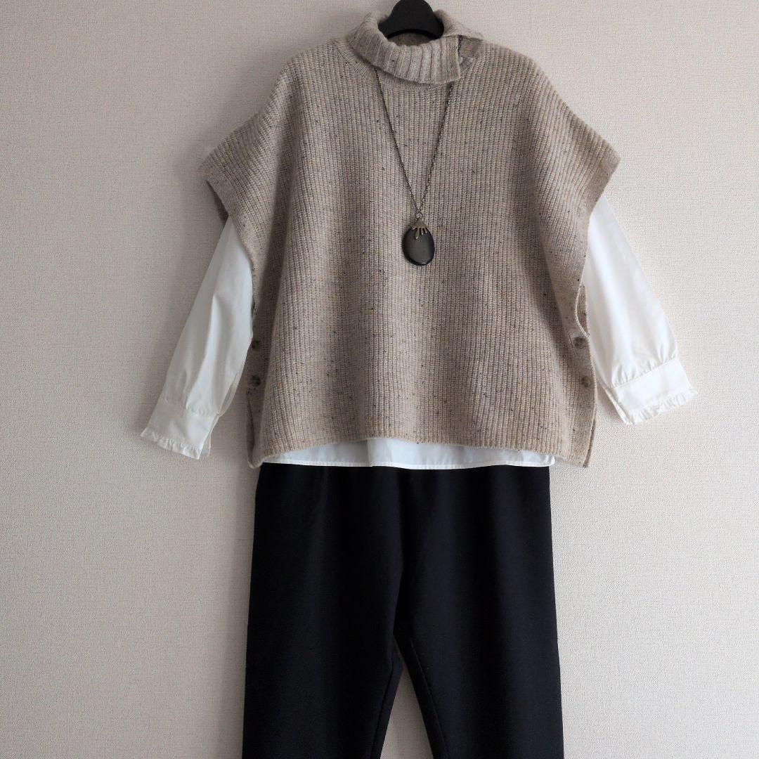 【新品・未使用】『YURK』 シェトランド　ウールポンチョ　ベスト　ナチュラル