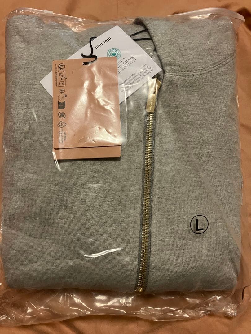 ゆーsama♡ジップ フードパーカー&グレーニットMサイズ