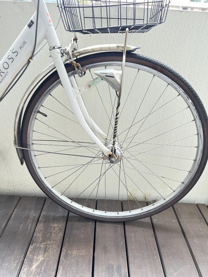 アサヒサイクル ジオクロスプラス ホワイト 外装６段 27インチ　引取専用