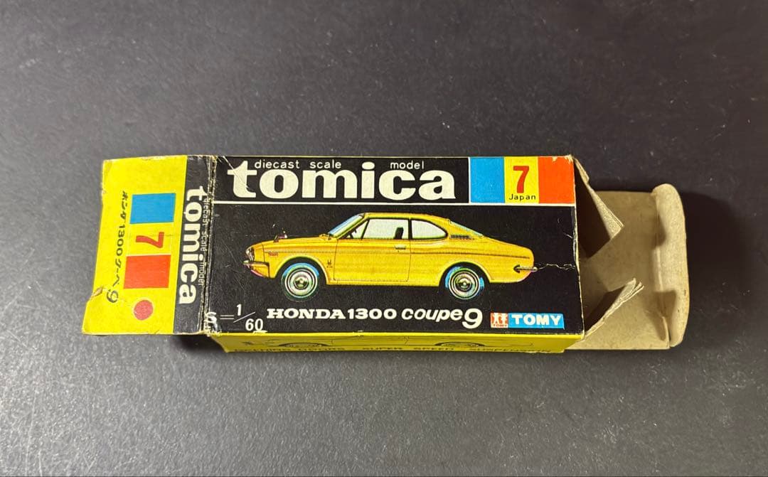デ*ー様 トミカ黒箱　ホンダ 1300 クーペ 9 赤　1A 美品　箱色指定　希