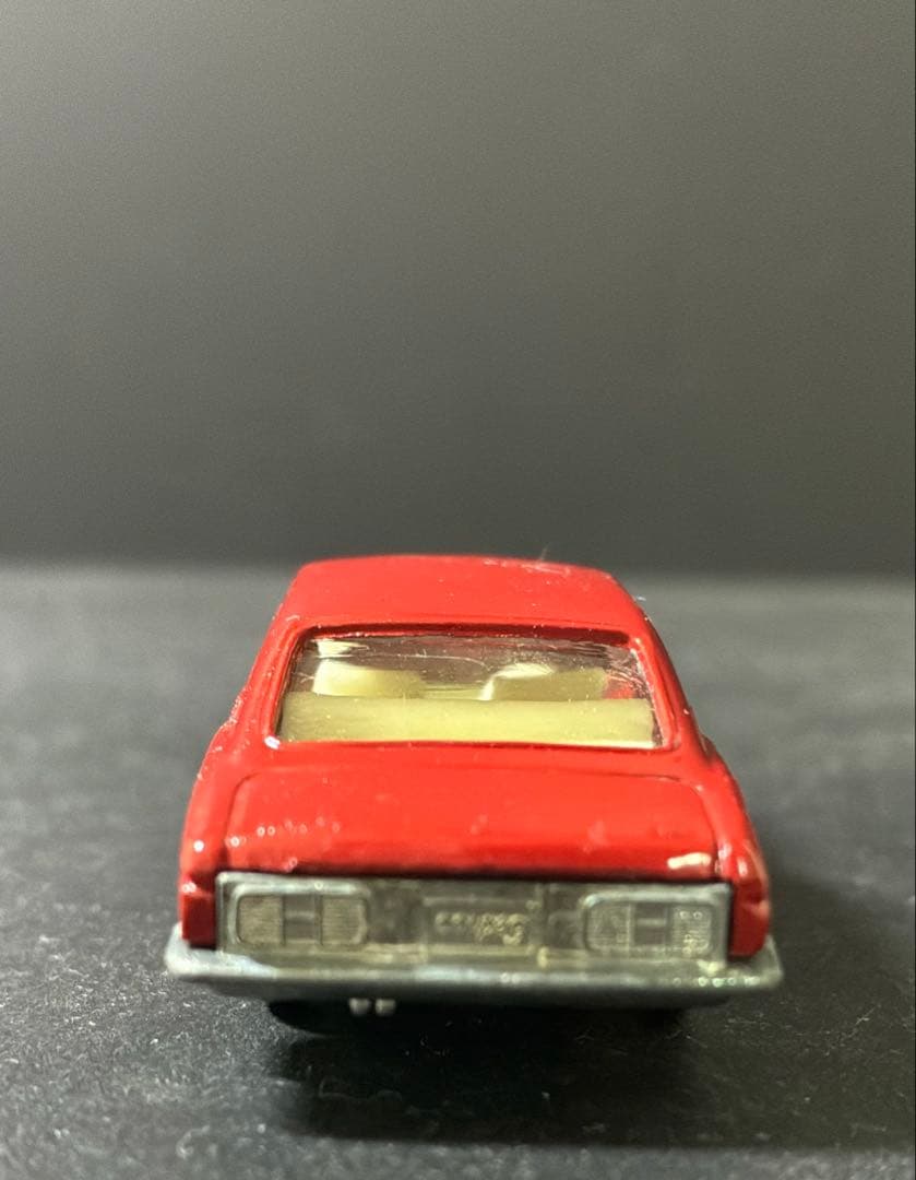 デ*ー様 トミカ黒箱　ホンダ 1300 クーペ 9 赤　1A 美品　箱色指定　希