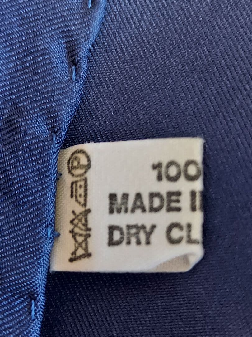 Cartier ネイビー シルクスカーフ　ショール フランス製　極美品