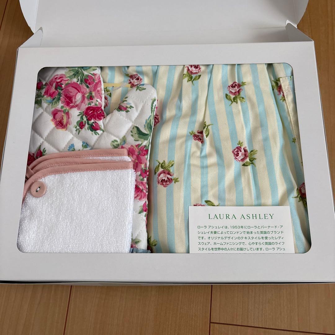 ローラアシュレイ ホーム　エプロン　タオル　ミトン　セット　ギフト
