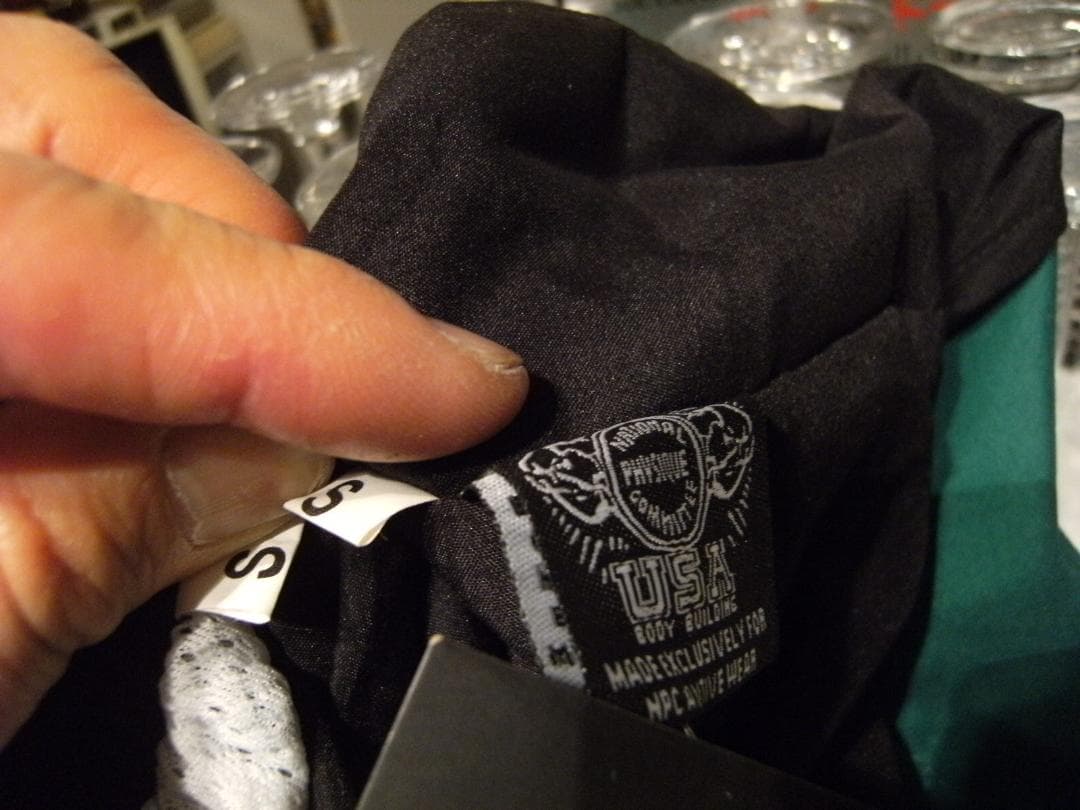 ボディビル,格闘技,プロレス ゴールドジム★NPC ナイロン ジャージ上下