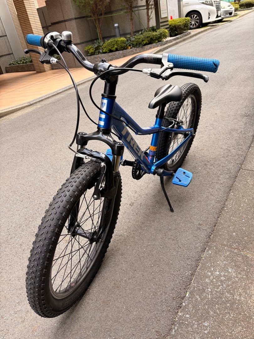 【直接引取り限定】　トレック　Trek Precaliber 20　ブルー